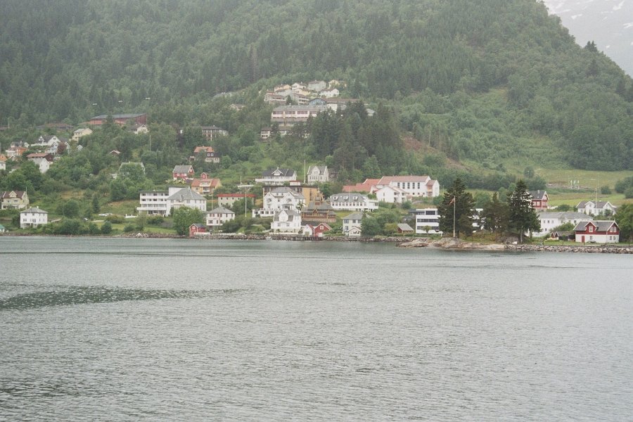 2003060611 fjaerlandfjord balestrand